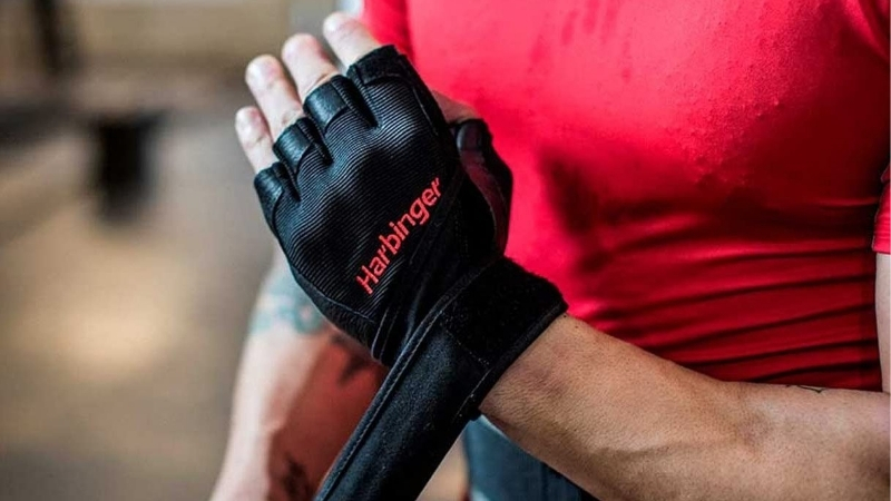 How to Choose Women's Gym Gloves