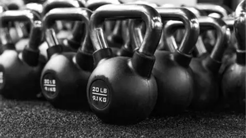 How to Choose Your First Kettlebell Weight