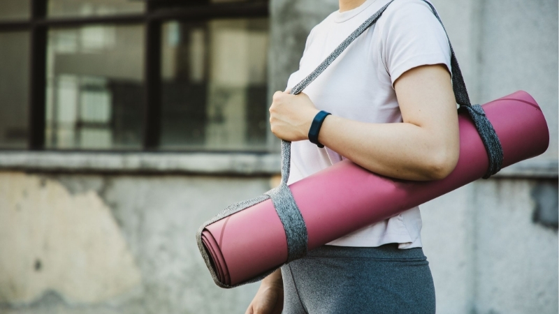 How to Judge the Best Yoga Mat Carriers on Durability